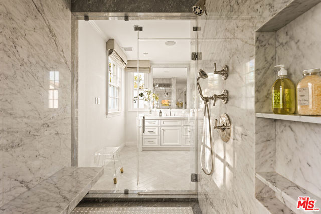 1232 Corsica Drive, Pacific Palisades CA: https://media.crmls.org/mediaz/e8f5f487-ad69-452a-a389-f884dc58822c.jpg