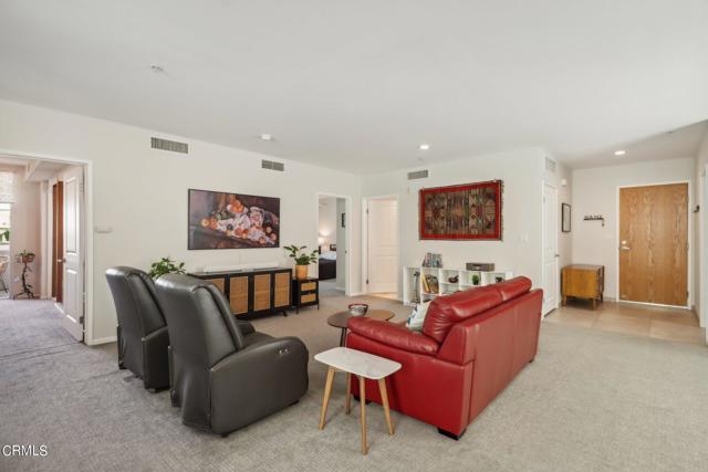 Detail Gallery Image 3 of 42 For 267 San Pedro St #201,  Los Angeles,  CA 90012 - 2 Beds | 2 Baths