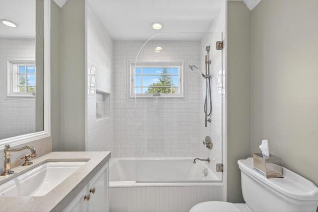 Image 38 of 71 For 146 Tait Avenue