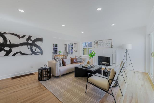 4715 Davenport Avenue, Oakland CA: https://media.crmls.org/mediaz/e8f6d780-1dff-41ab-bbbf-05fe83b66716.jpg