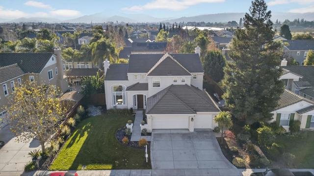 19127 Legend Court, Morgan Hill CA: https://media.crmls.org/mediaz/e8f8f47b-e819-4371-a03d-b28aacf6d511.jpg