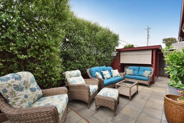 4214 Gull Cove Way, Capitola CA: https://media.crmls.org/mediaz/e8f92924-5f89-4f99-8e28-3f065d0d5d99.jpg