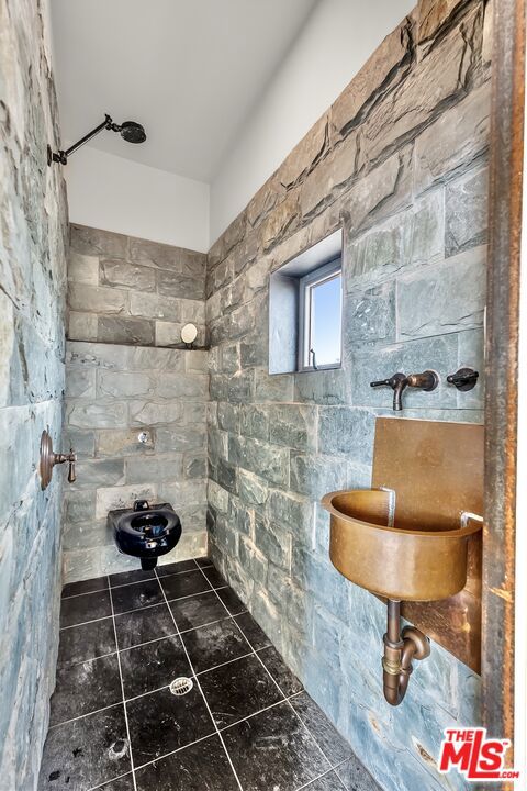 MLS #25542939 image #35