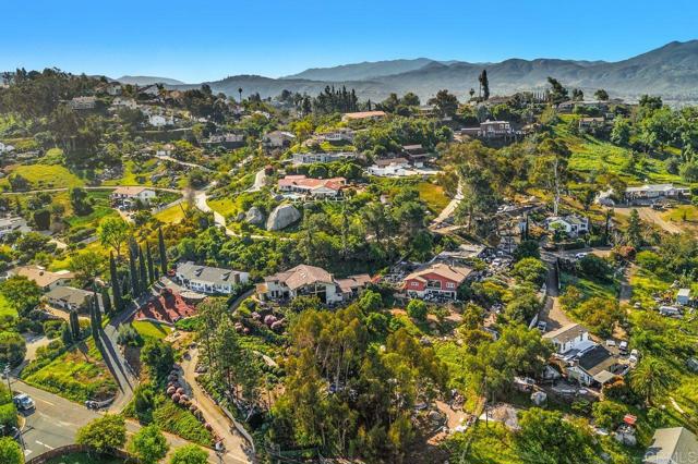 Detail Gallery Image 4 of 53 For 1605 Vista Del Valle, El Cajon,  CA 92019 - 3 Beds | 2/2 Baths