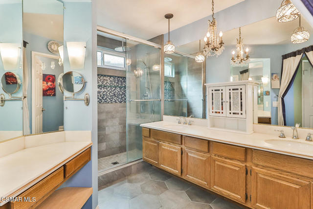 388 Country Club Drive, Simi Valley CA: https://media.crmls.org/mediaz/e8fbc1a1-b235-4529-8b60-361da3d93863.jpg