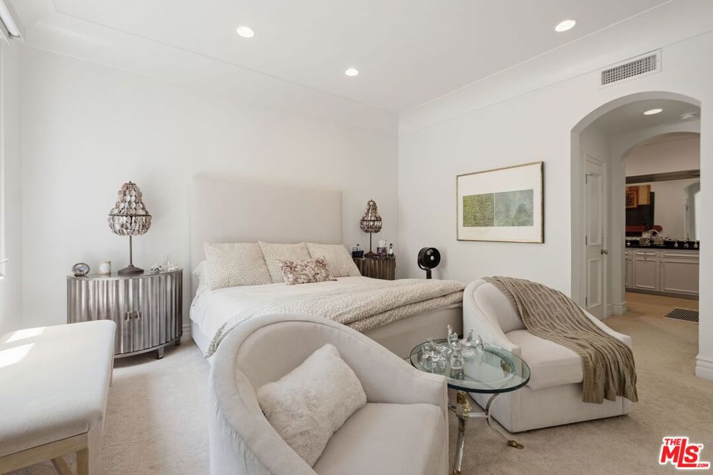 MLS #26865197 image #15