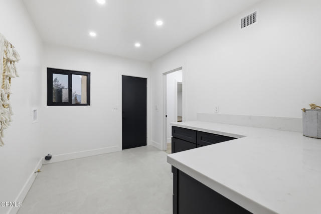 Detail Gallery Image 42 of 63 For 2001 Kenilworth Avenue Ave, Los Angeles,  CA 90039 - 4 Beds | 4 Baths