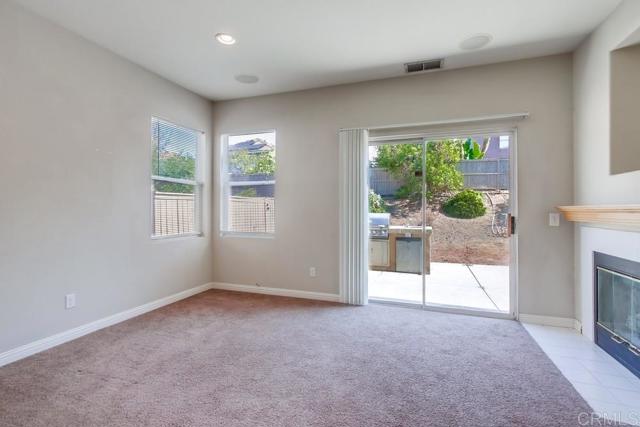 1238 Avenida Amistad, San Marcos CA: https://media.crmls.org/mediaz/e8fc8628-80c0-4dc4-aa25-e15348ca6bab.jpg