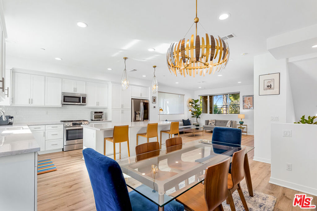 13113 W Lumina Way, Valley Glen, CA 91401