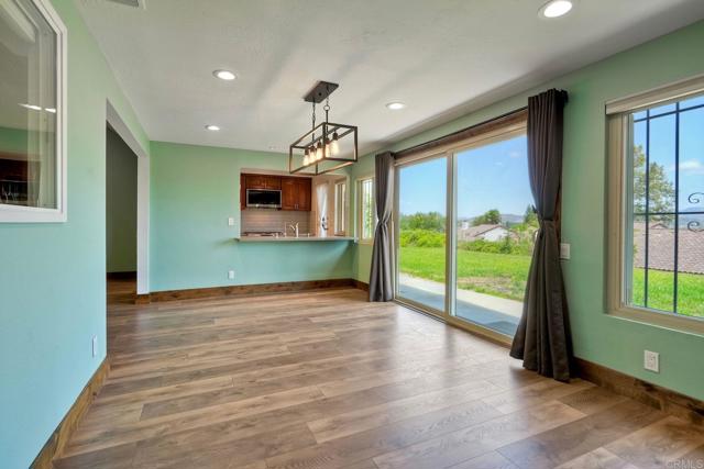 14787 Caminito Orense Oeste, San Diego CA: https://media.crmls.org/mediaz/e8fd113a-4c5e-4c10-85cb-e5058b6bb194.jpg