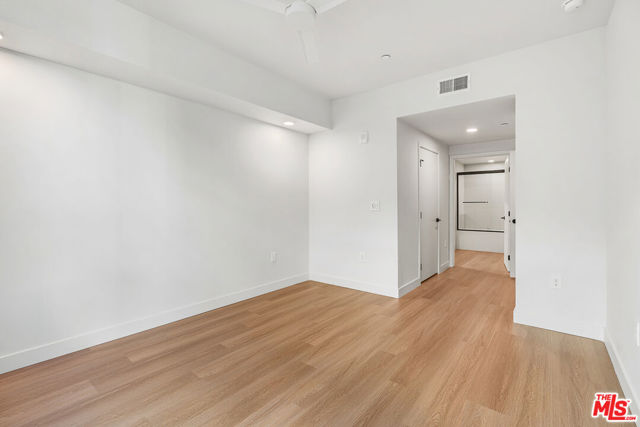 10601 Washington Boulevard, Culver City CA: https://media.crmls.org/mediaz/e8fd1197-0609-43cf-9524-048a5290b04c.jpg