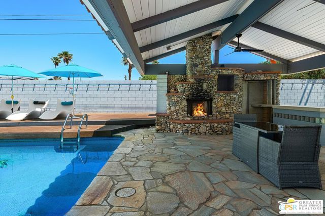 410 Lindsey Drive, Palm Springs, California 92262, 4 Bedrooms Bedrooms, ,3 BathroomsBathrooms,Single Family Residence,For Sale,Lindsey,24398797