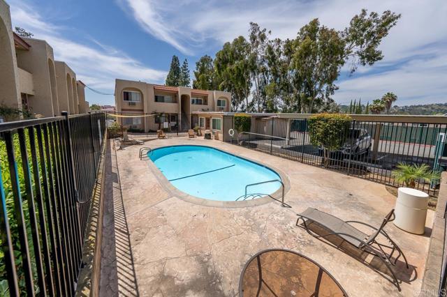 Detail Gallery Image 20 of 35 For 3557 Kenora Dr. #15,  Spring Valley,  CA 91977 - 1 Beds | 1 Baths
