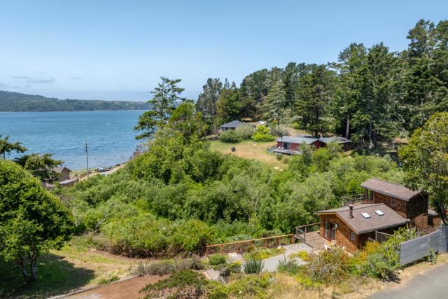 18050 Highway 1,  CA: https://media.crmls.org/mediaz/e8fe2eb8-14c3-40c9-b21e-7d6320bc0cce.jpg
