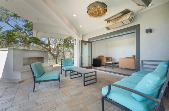 3251 Piragua Street, Carlsbad CA: https://media.crmls.org/mediaz/e8fe5ca2-2933-4165-8f7f-3d5dc0a1c7dc.jpg