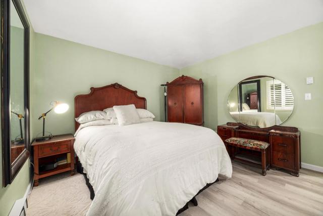 825 Balboa Avenue, Capitola CA: https://media.crmls.org/mediaz/e8fe90a3-7007-4097-9de8-0de16c8c50eb.jpg