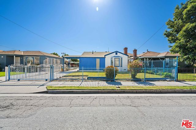 515 Rose Avenue, Compton, California 90221, 4 Bedrooms Bedrooms, ,2 BathroomsBathrooms,Single Family Residence,For Sale,Rose,24419029