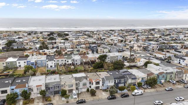 2239 43rd Avenue, San Francisco CA: https://media.crmls.org/mediaz/e8fffc09-c628-483c-8990-7d37766a900c.jpg
