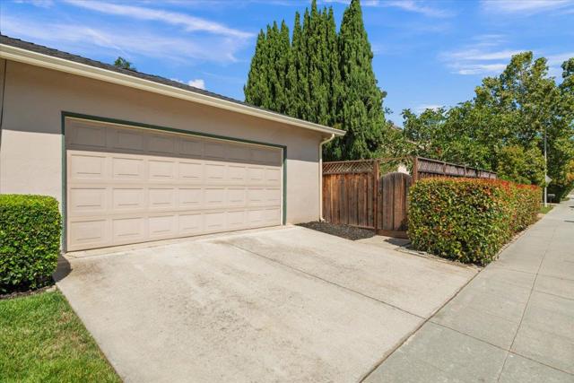 543 Crawford Drive, Sunnyvale CA: https://media.crmls.org/mediaz/e901e088-4763-474e-9e95-178c65e50efc.jpg