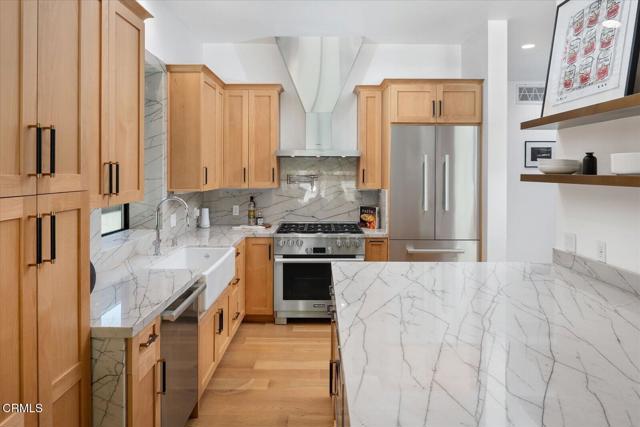 Detail Gallery Image 27 of 73 For 10747 Valleyheart Dr, Studio City,  CA 91604 - 4 Beds | 3 Baths