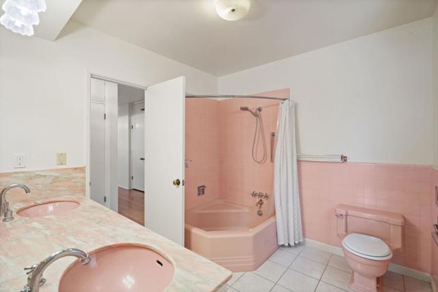 108 W Kenneth Road, Glendale CA: https://media.crmls.org/mediaz/e902afb8-0f17-44f2-851c-dd61afff2602.jpg