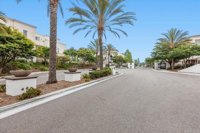 1251 Paseo Sea Breeze, San Diego CA: https://media.crmls.org/mediaz/e9030cf9-4eb0-402b-b417-8e6c90cba91e.jpg