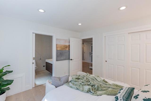 893 Madonna Way, Los Altos CA: https://media.crmls.org/mediaz/e9036986-da9b-4109-b324-e482bdb29b34.jpg