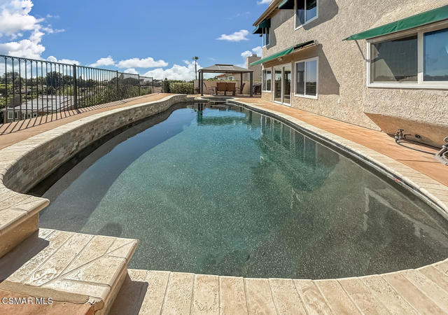 3331 Monte Carlo Drive, Thousand Oaks CA: https://media.crmls.org/mediaz/e903b6d0-40e9-475f-a1d9-635ee68b0fff.jpg