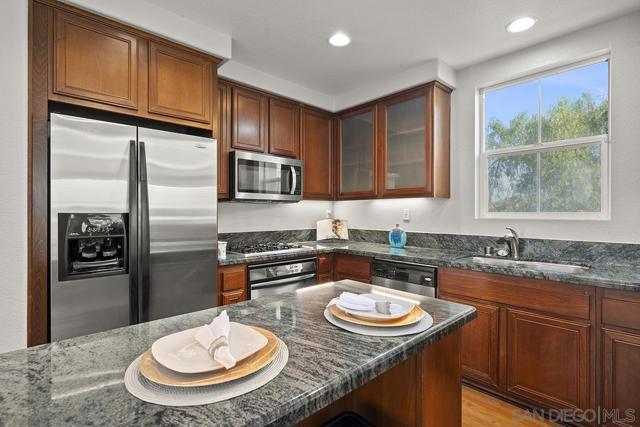 2701 Villas Way, San Diego CA: https://media.crmls.org/mediaz/e9045167-2715-4bd4-9c07-51ead9ef3e46.jpg