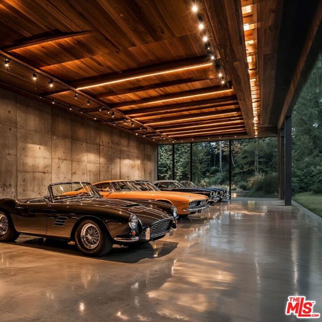 3200 Oakley Drive, Los Angeles CA: https://media.crmls.org/mediaz/e9046310-e5bd-4951-ba65-80fb5afba71c.jpg