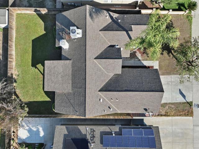 612 Saffron Street, Hanford CA: https://media.crmls.org/mediaz/e904f438-654b-4350-b966-67f10c7cb185.jpg