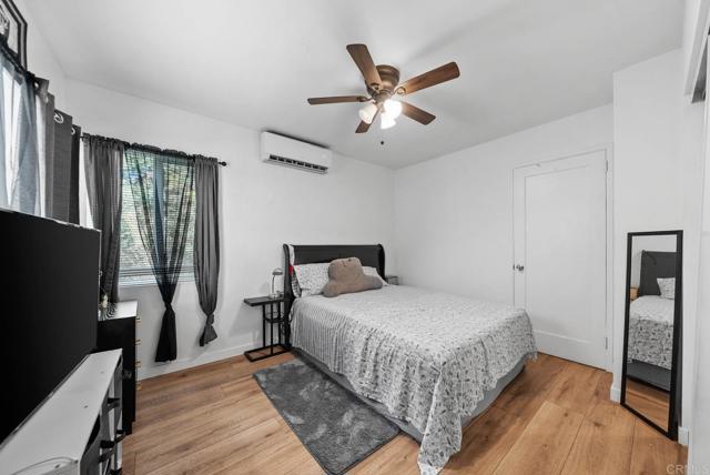 42 48 E 5Th Street, National City CA: https://media.crmls.org/mediaz/e905209c-c52b-4b41-a390-65dde6582dfd.jpg