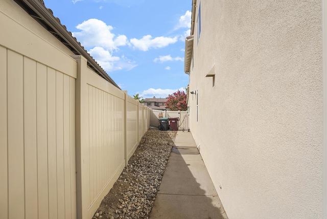 38292 Taylor Ln, Murrieta, CA 92563 photo 32