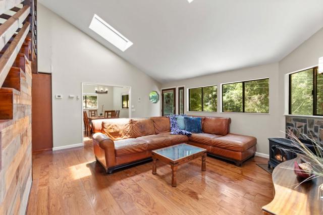 483 Echo Lane, Boulder Creek CA: https://media.crmls.org/mediaz/e9065574-f060-4278-b9a8-a570b225e88f.jpg