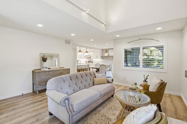 Detail Gallery Image 9 of 41 For 11870 Caminito Ronaldo #139,  San Diego,  CA 92128 - 3 Beds | 2 Baths