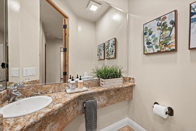 Detail Gallery Image 14 of 44 For 1632 S Pacific St #B,  Oceanside,  CA 92054 - 4 Beds | 4 Baths