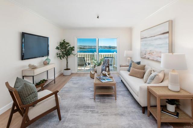 Detail Gallery Image 3 of 31 For 3991 Crown Point Dr #P13,  San Diego,  CA 92109 - 1 Beds | 1 Baths