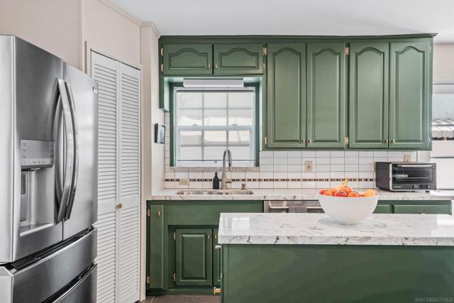 4971 Twain Ave, San Diego CA: https://media.crmls.org/mediaz/e908a05d-f936-4434-a07d-5765de24270a.jpg