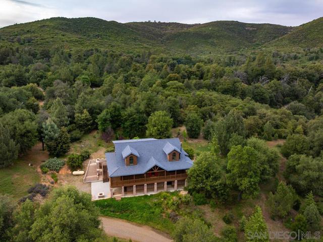 1068 W Incense Cedar Road, Julian CA: https://media.crmls.org/mediaz/e908ccac-39c2-49f2-820d-fabe39a0977d.jpg