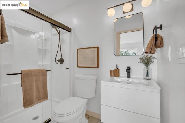 2968 Calle Del Sol Way, Rancho Cordova CA: https://media.crmls.org/mediaz/e90921a6-2409-4855-8519-4b5e7ba2a0bf.jpg