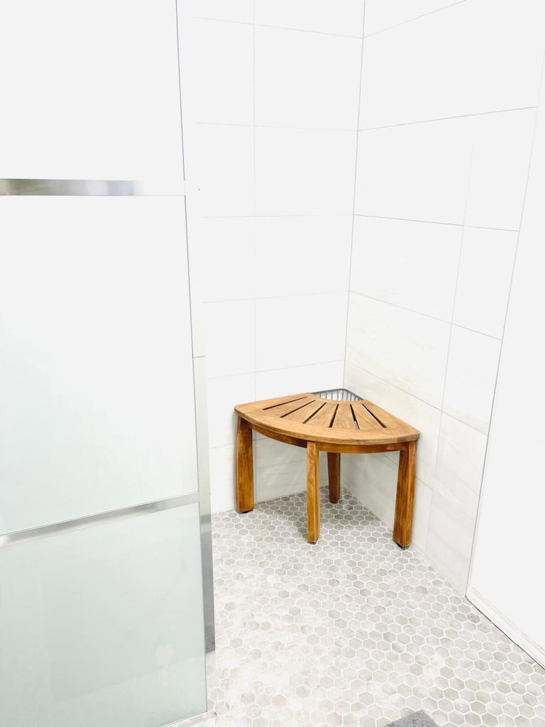 https://media.crmls.org/mediaz/e90a8ce0-cd3f-4bde-95e8-c95b989478dd.jpg?preset=X-Large