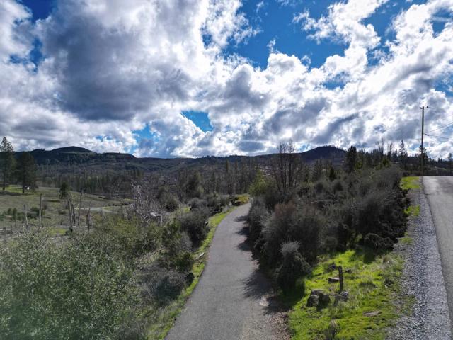 Image 20 of 24 For 5135 Old Emigrant Trail West