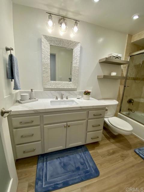 1562 Camino Del Mar, Del Mar CA: https://media.crmls.org/mediaz/e90c76e5-d754-4c59-b92a-e01b6a0b7e25.jpg