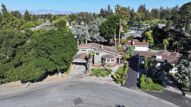 510 Sunnymount Avenue, Sunnyvale CA: https://media.crmls.org/mediaz/e90c9119-c9ea-4df7-a07e-18f74f762d95.jpg