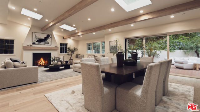 5 Bed Home for Sale in Los Angeles, California