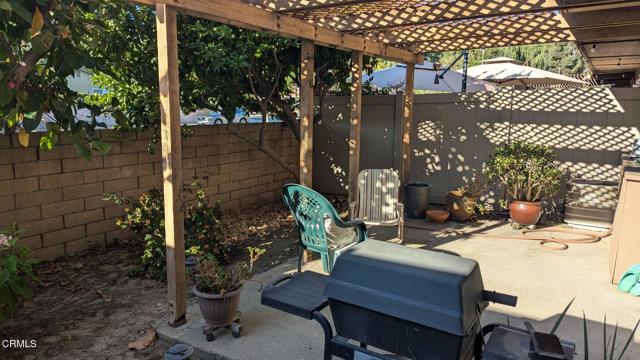 525 N Laurel Valley Drive, Azusa CA: https://media.crmls.org/mediaz/e90d7a47-8152-4f1a-880e-c82b86c08bfa.jpg