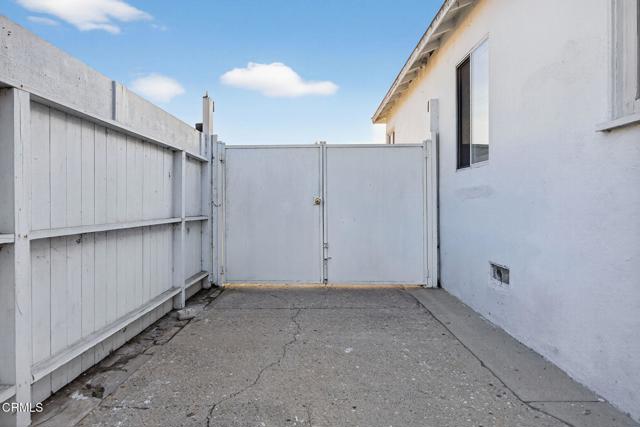 Detail Gallery Image 18 of 33 For 113 E Cedar St, Oxnard,  CA 93033 - 3 Beds | 2 Baths