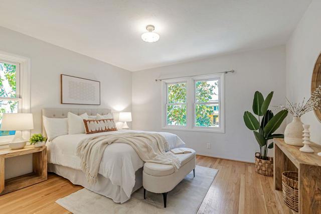 991 E Taylor Street, San Jose CA: https://media.crmls.org/mediaz/e90fd8d4-f22c-4cd2-9048-3afc05387db0.jpg