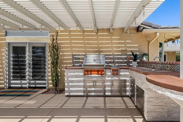 1360 E Vista Chino, Palm Springs CA: https://media.crmls.org/mediaz/e91072a0-69fc-40d7-bb19-850c28b22d85.jpg
