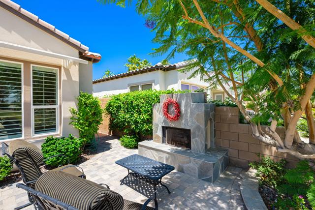 61414 Topaz Drive, La Quinta CA: https://media.crmls.org/mediaz/e910c3f9-783b-4b40-a9aa-5ca0dc9a24d3.jpg